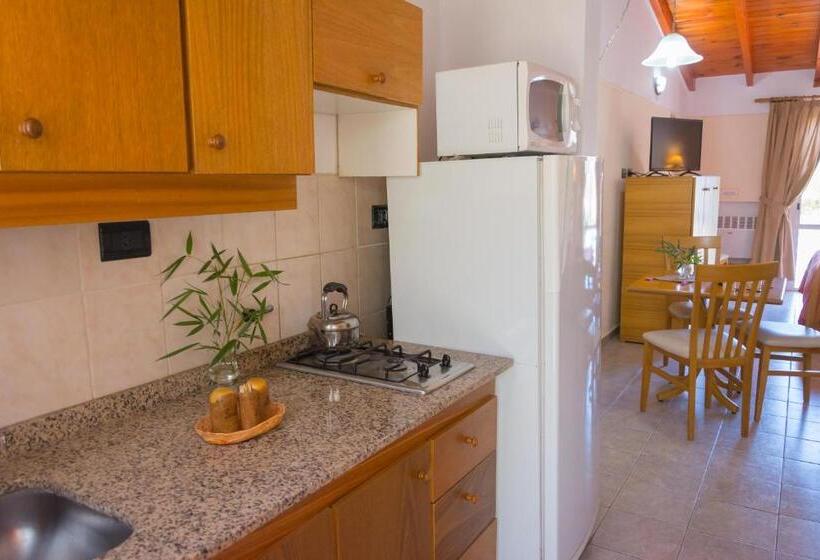 استودیوی استاندارد, Candy Apart Hotel