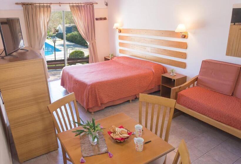 استودیوی استاندارد, Candy Apart Hotel