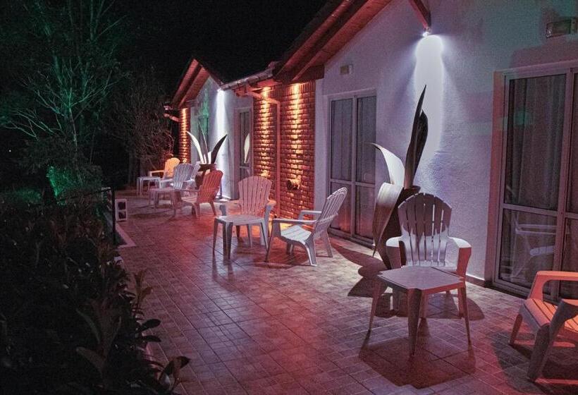 استودیوی استاندارد, Candy Apart Hotel