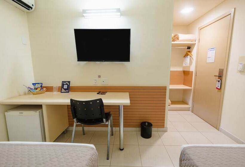 غرفة قياسية, Caiua Express