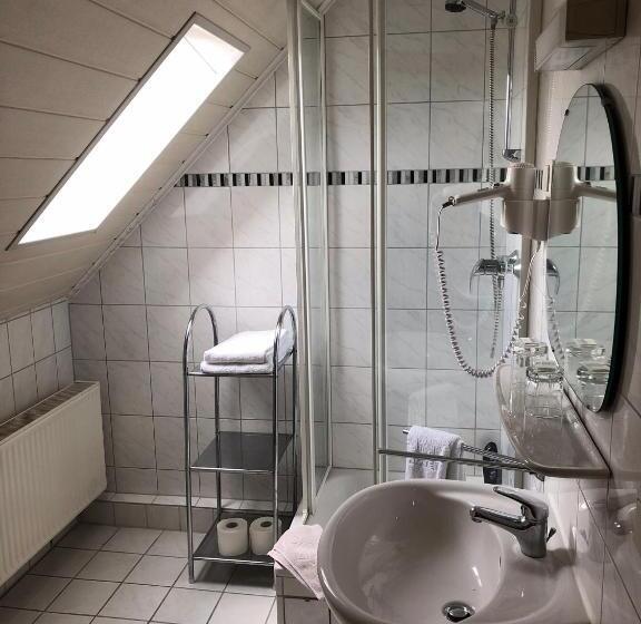 스탠다드 룸, Cao