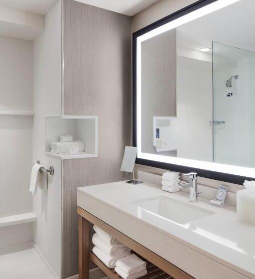 ２ダブルベッドのスタンダードルーム, Courtyard By Marriott Portland Downtown/waterfront