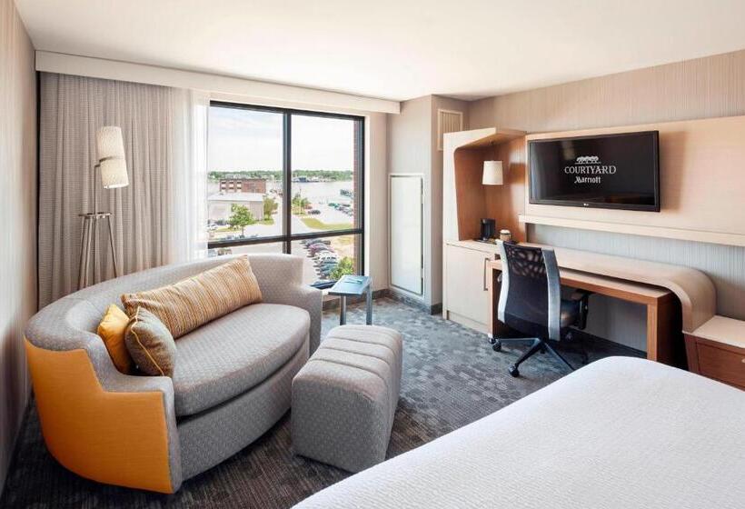 キングサイズベッドのスタンダードルーム, Courtyard By Marriott Portland Downtown/waterfront