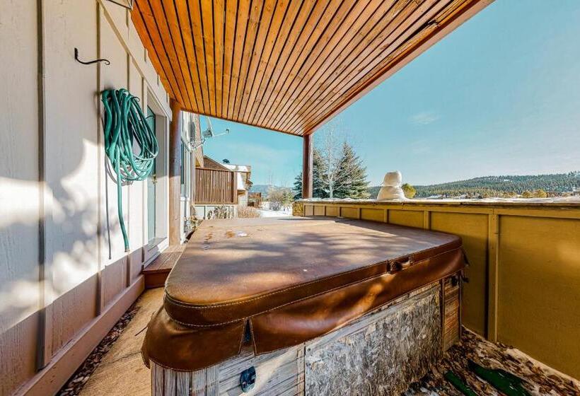 آپارتمان 1 خوابه, Crail Creek 607