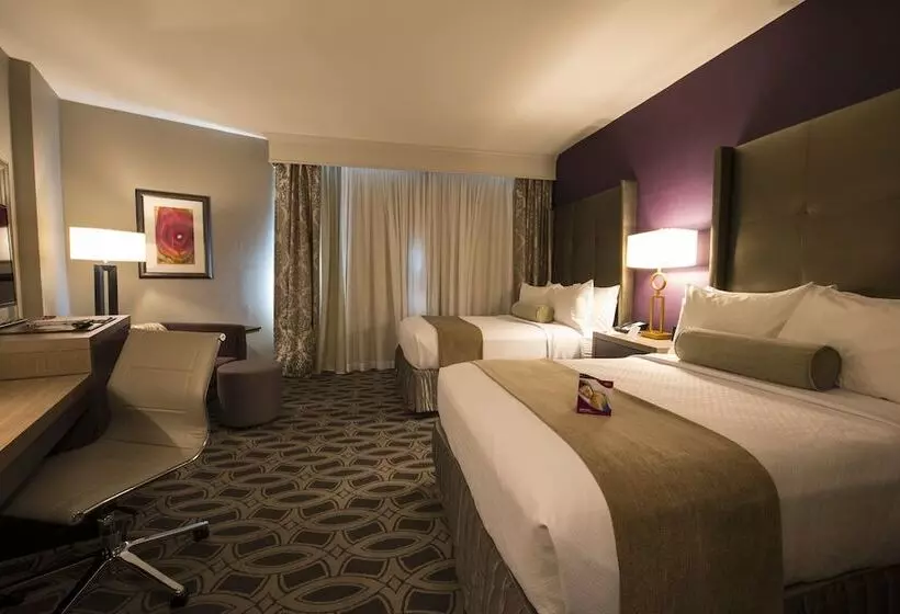 ２ダブルベッドのスタンダードルーム, Crowne Plaza Saddle Brook, An Ihg