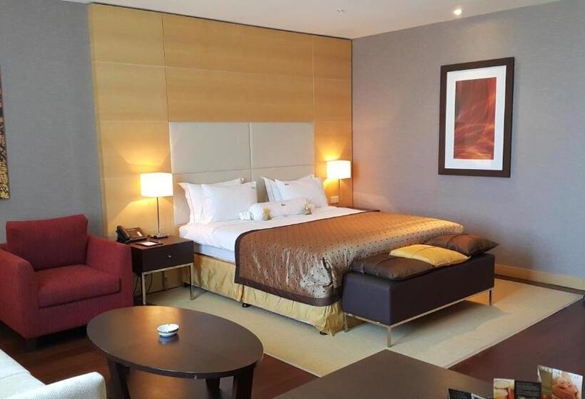 اتاق لوکس با تخت بزرگ, Grand Swiss