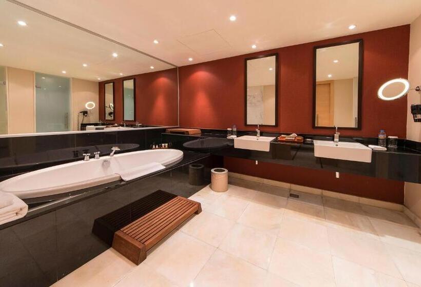 اتاق لوکس, Grand Swiss