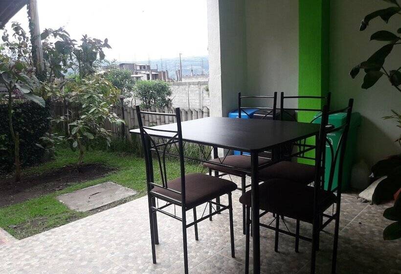 家庭间, Green House Araque Inn