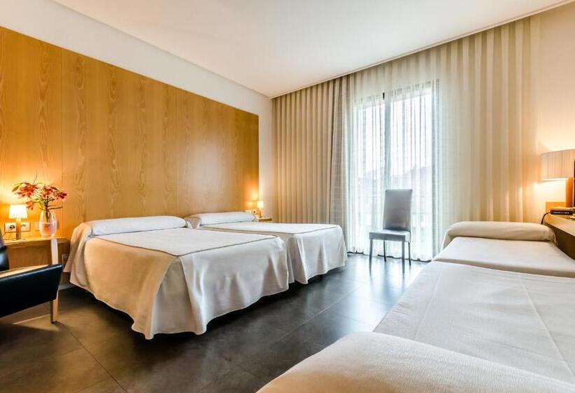 חדר משפחתי, Hospedería Pax