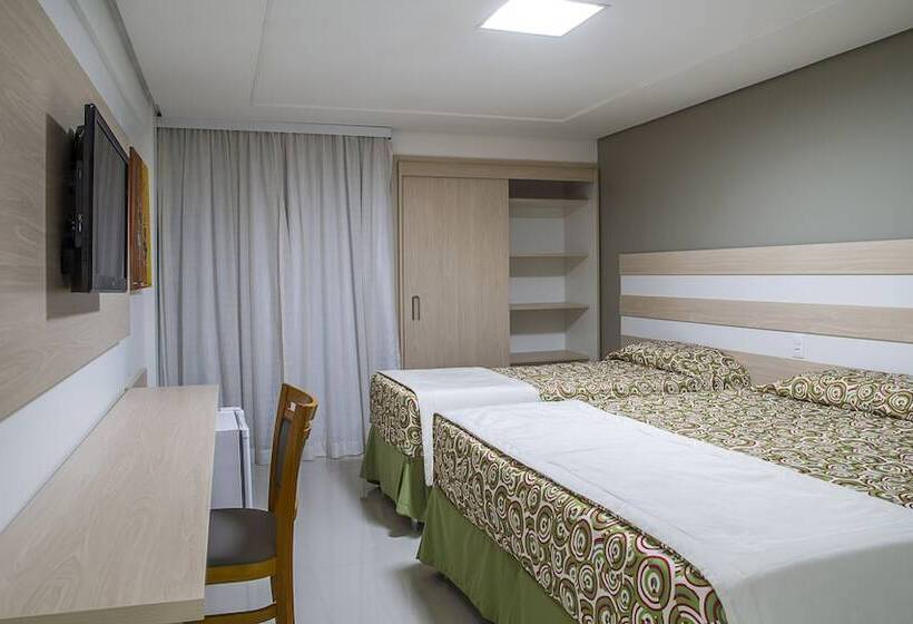 豪华三人间, Laguna Praia