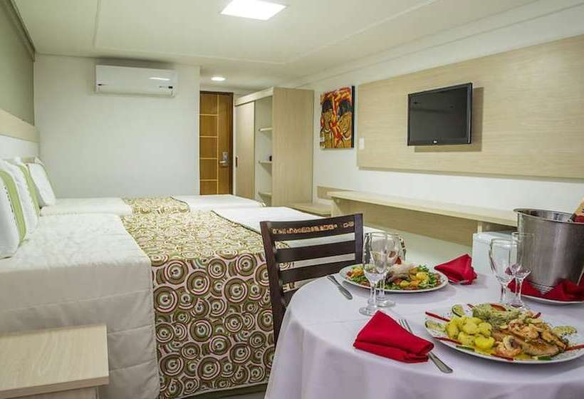 豪华三人间, Laguna Praia