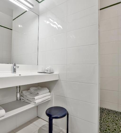 Comfort room with terrace, Le Mas Del Pechs