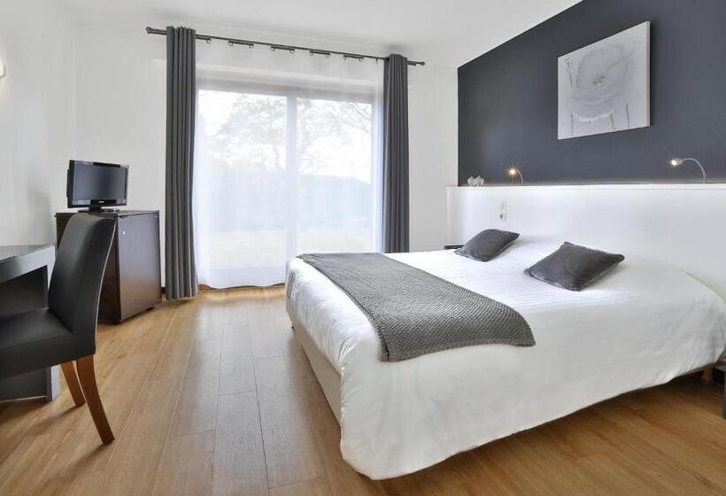 Comfort room with terrace, Le Mas Del Pechs