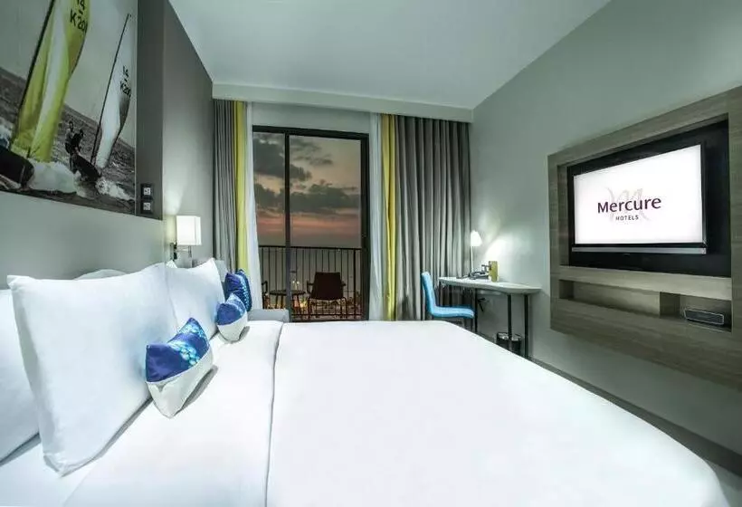 キングサイズベッドのデラックスルーム, Mercure Pattaya Ocean Resort
