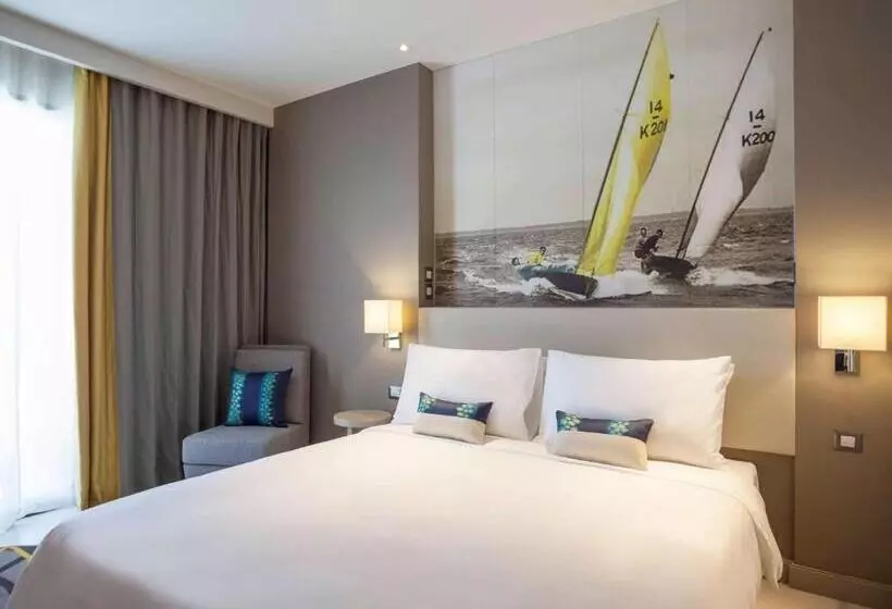 キングサイズベッドのスーペリアルーム, Mercure Pattaya Ocean Resort