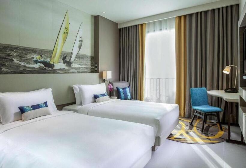 Номер Deluxe Вид на Море, Mercure Pattaya Ocean Resort