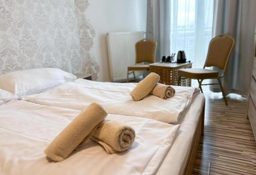 اتاق استاندارد, Modena