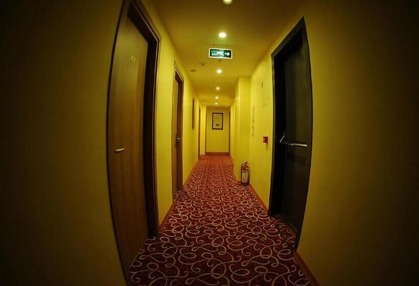 スタンダードルーム, Nice Royal Otel