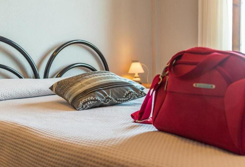 חדר סטנדרט עם מרפסת, Ostello Bellavista