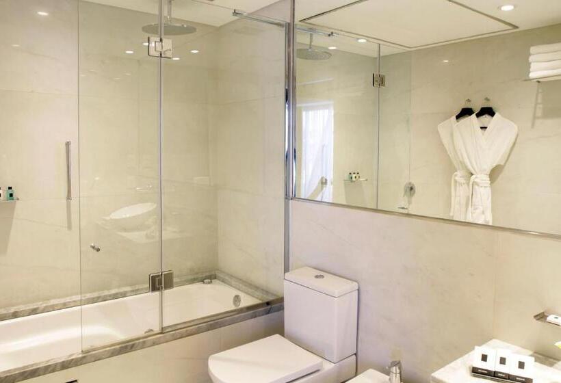 سوییت لوکس, Palo Santo