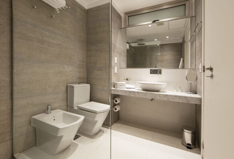 اتاق لوکس, Palo Santo