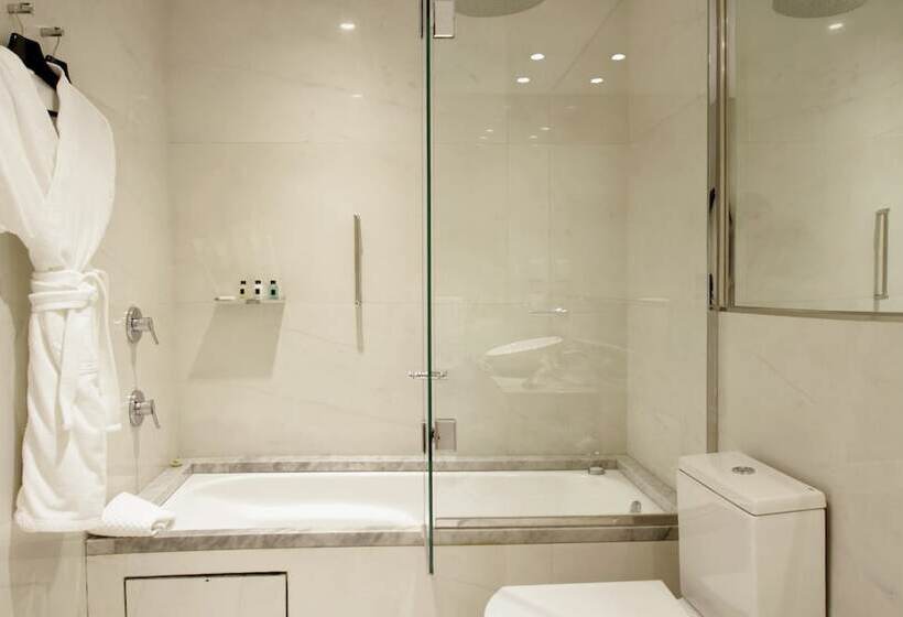 سوییت لوکس, Palo Santo