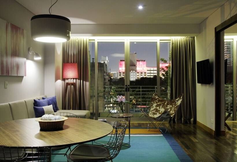 سوییت لوکس, Palo Santo