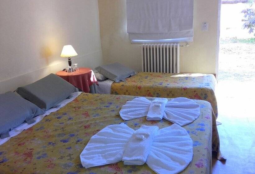 اتاق استاندارد سه نفره, Posada Del Arbol