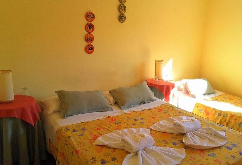 اتاق استاندارد سه نفره, Posada Del Arbol