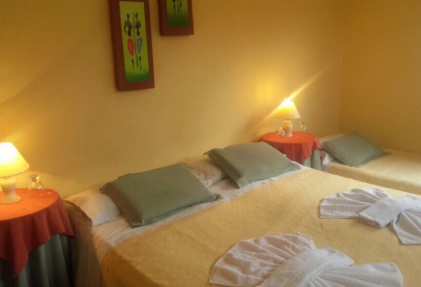 اتاق استاندارد سه نفره, Posada Del Arbol