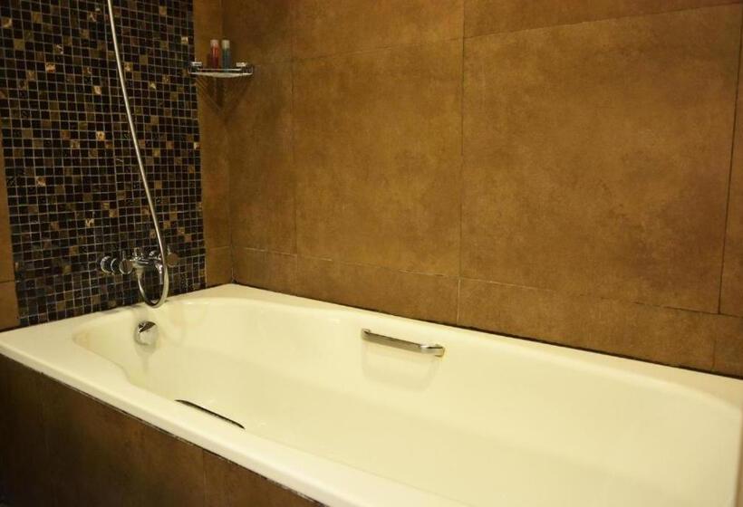 주니어 스위트, Ramada By Wyndham Bali Sunset Road Kuta