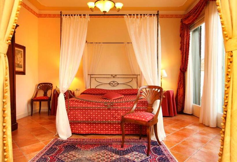 סוויטה דלוקס, Villa Fiorita