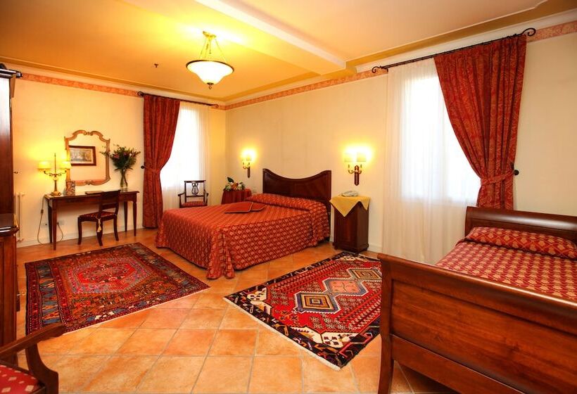 חדר דלוקס לשלושה, Villa Fiorita