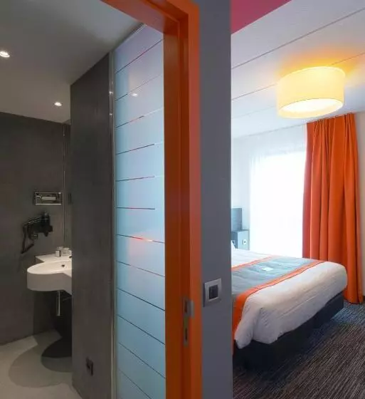 スタンダードルーム, Orange Hotel La Louvière
