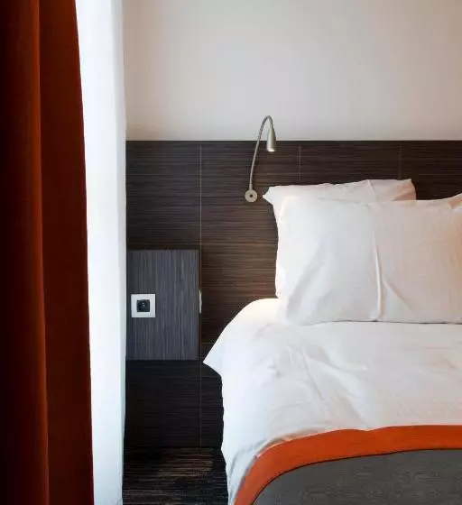 スタンダードルーム, Orange Hotel La Louvière