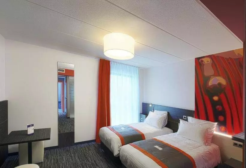 スタンダードルーム, Orange Hotel La Louvière