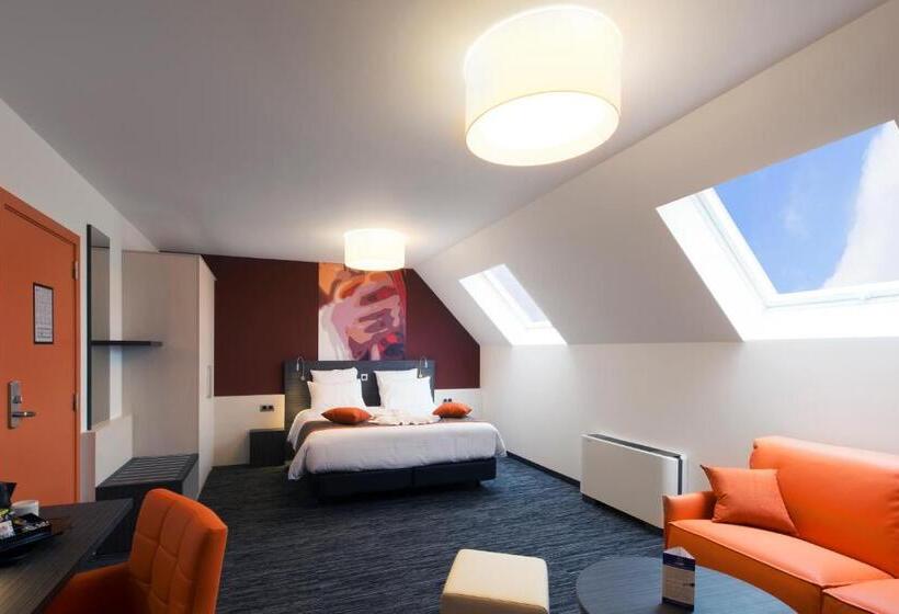 Семейное Студио, Orange Hotel La Louvière