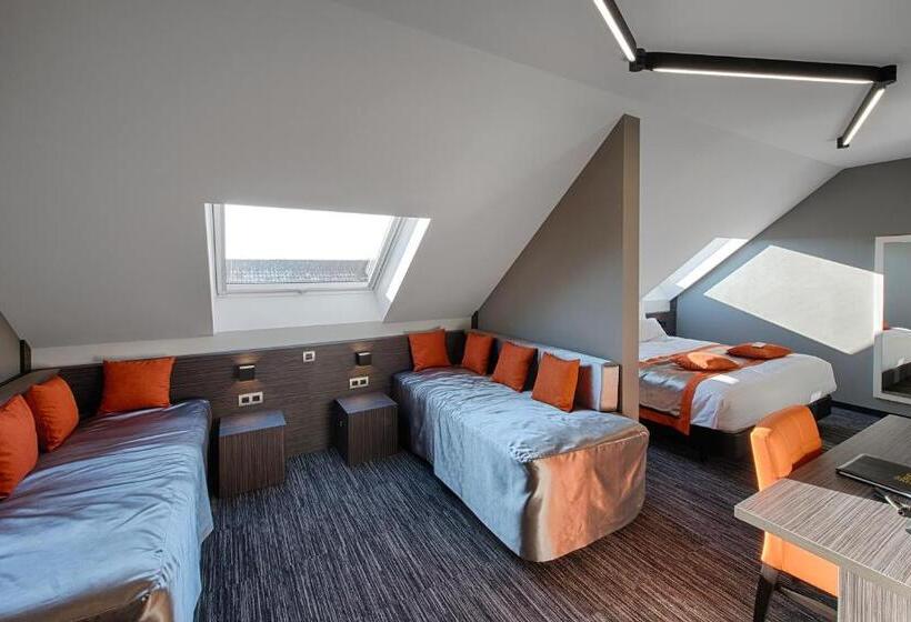 패밀리 스튜디오, Orange Hotel La Louvière