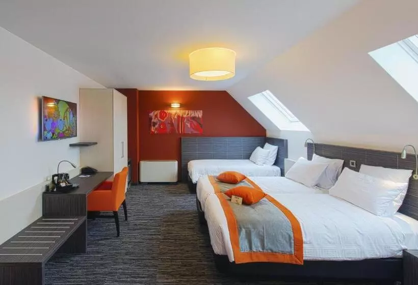 ファミリーステューディオ, Orange Hotel La Louvière