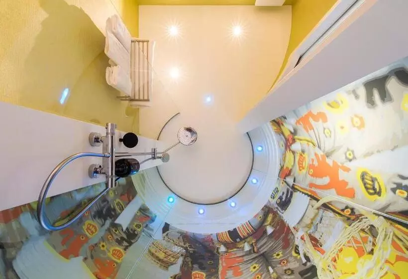 デラックスルーム, Orange Hotel La Louvière