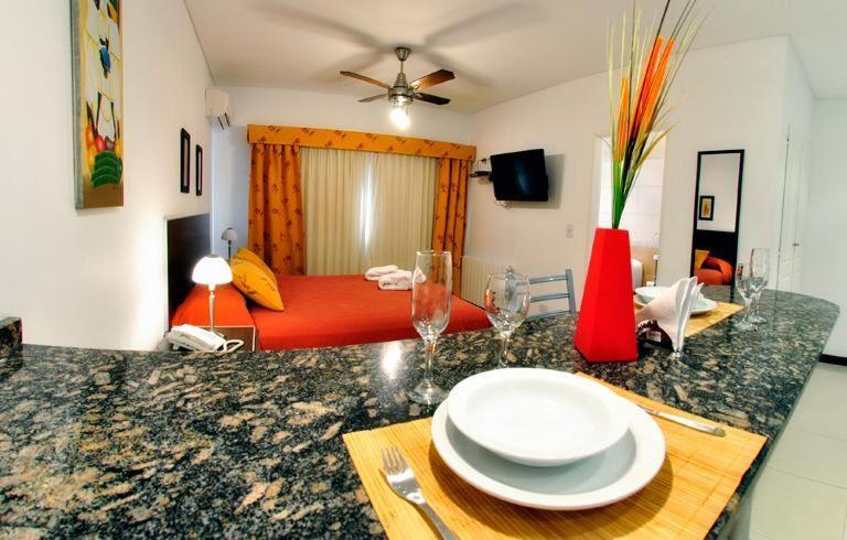 1ベッドルームアパートメント, Pilar Apart