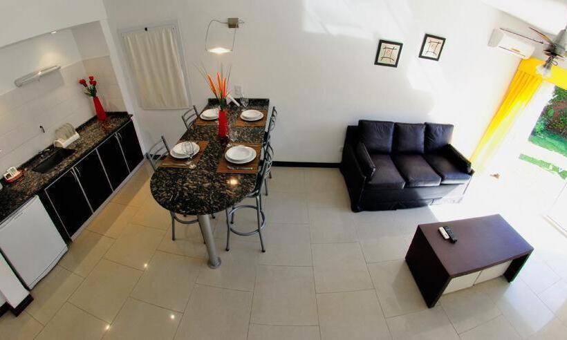 1ベッドルームアパートメント, Pilar Apart