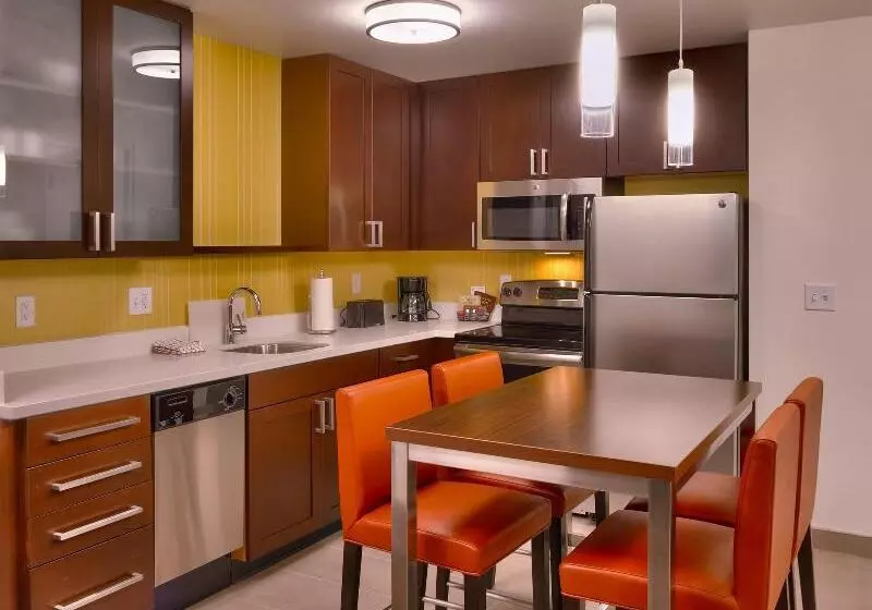 キングサイズベッドのスイートルーム, Residence Inn Salt Lake City Murray