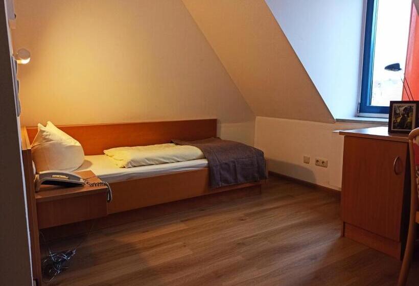 Номер Стандарт Индивидуальный, Stadthotel Deggendorf