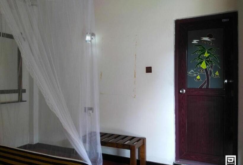 غرفة قياسية مطلة على الجبل, Ella River Face Inn