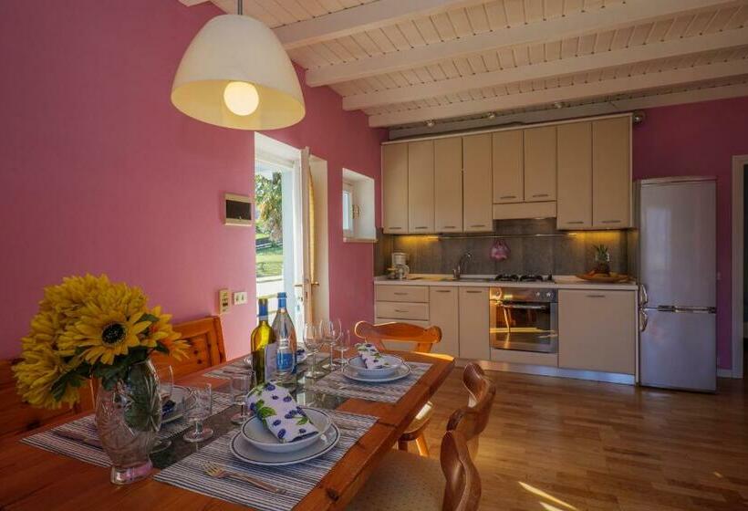 带1个卧室带花园景观的公寓, Casa Del Sole