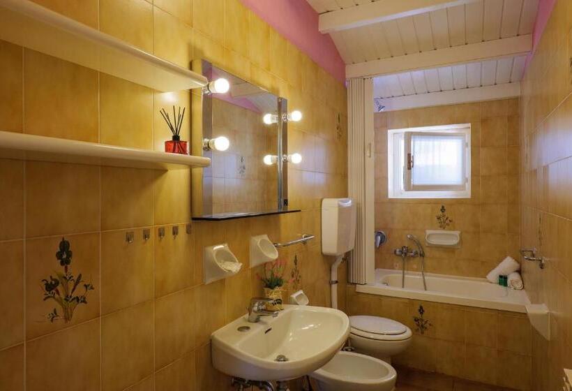 带1个卧室带花园景观的公寓, Casa Del Sole