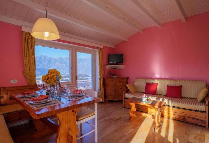 带1个卧室带泳池的公寓, Casa Del Sole