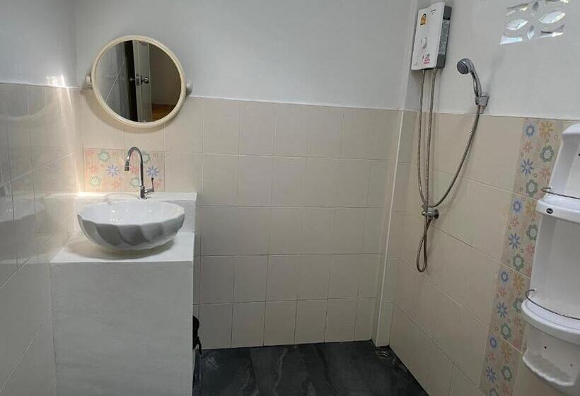 بنجلو قياسى مطل على البحر, Marina Resort Koh Phayam Ranong