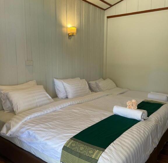 بنجلو قياسى مطل على البحر, Marina Resort Koh Phayam Ranong